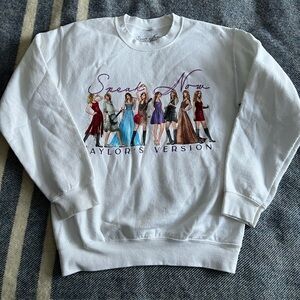 Taylor Swift Speak Now Taylor’s Version Sweatshirt, size small, good used cond